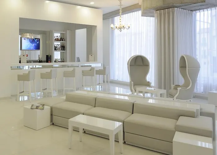 Kyriad Prestige Perpignan Centre del Mon