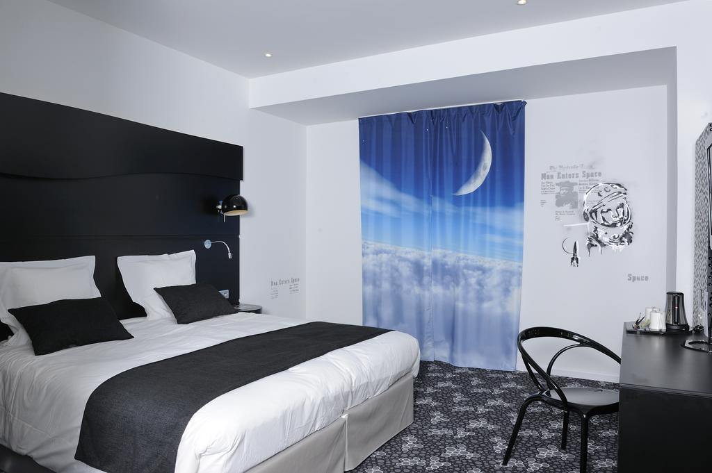 Hotel Kyriad Prestige Centre Gare 4*