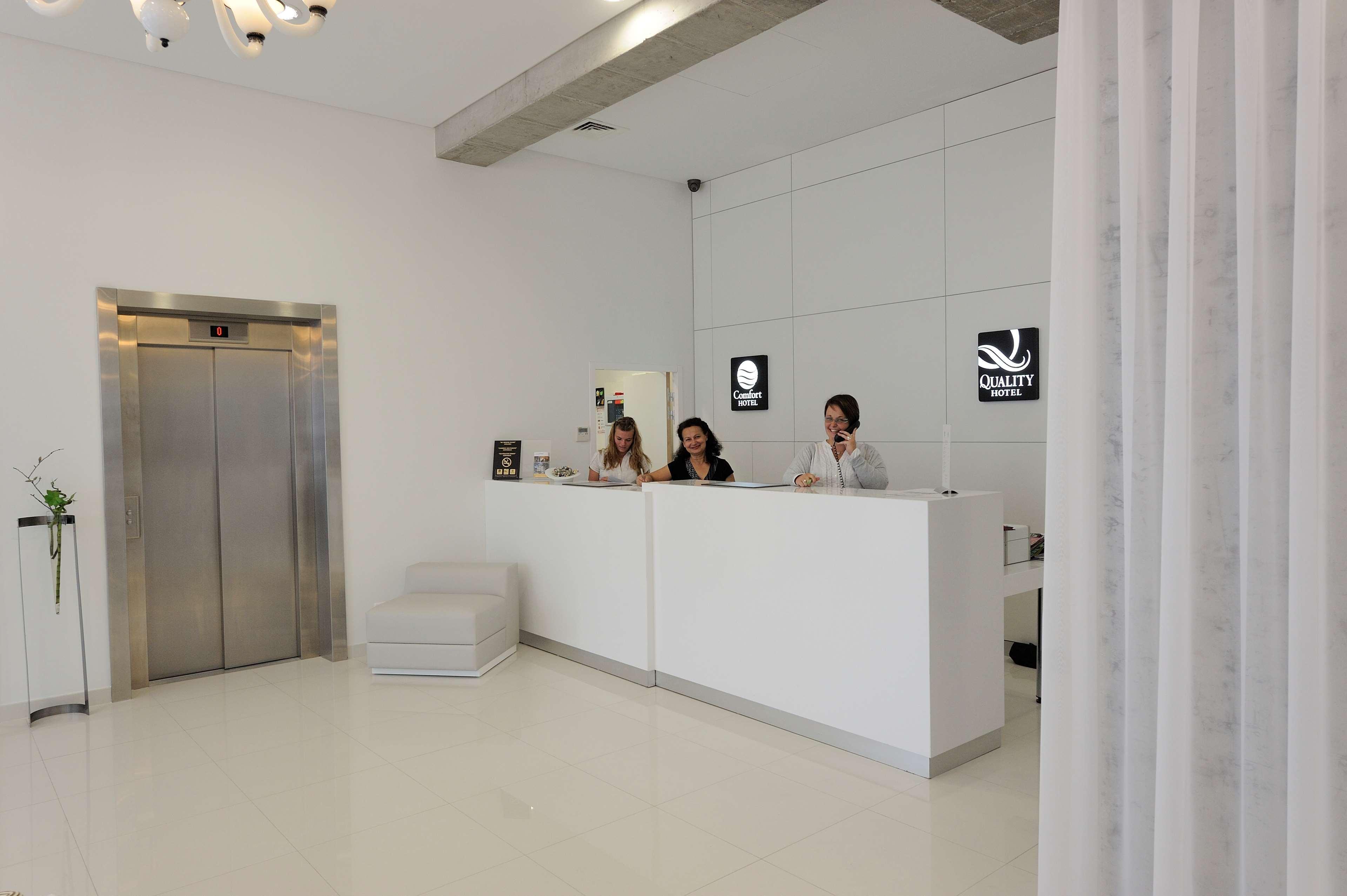 Kyriad Prestige Perpignan Centre del Mon Hotel