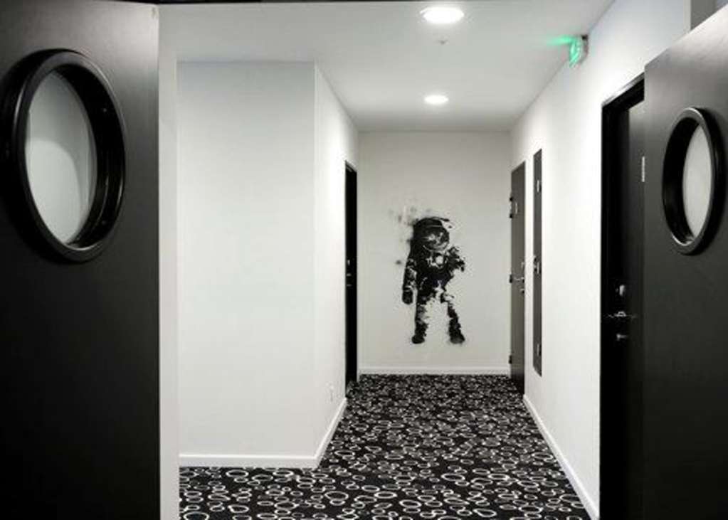 Kyriad Prestige Centre Del Mon 4*