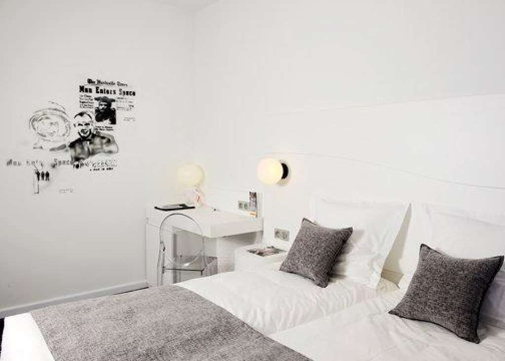 Kyriad Prestige Centre Gare Hotel 4*